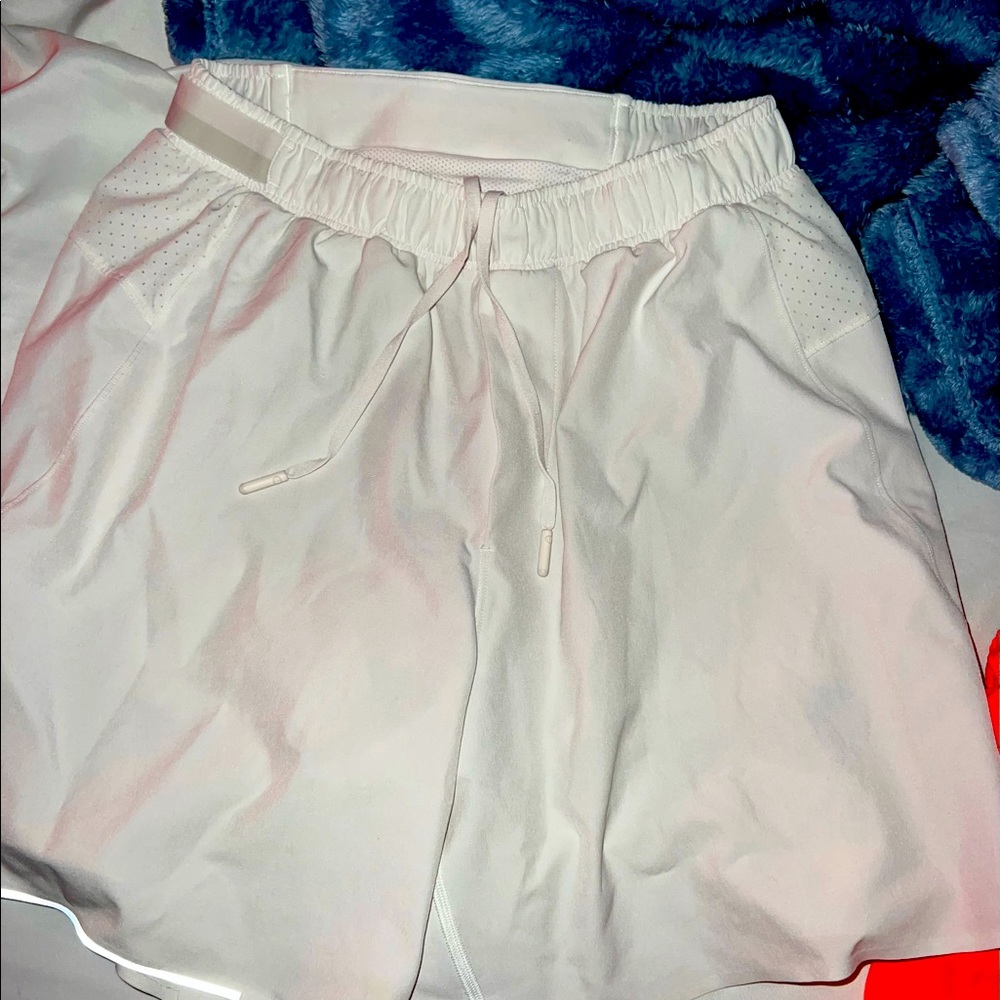 Mens Small Lululemon shorts!!